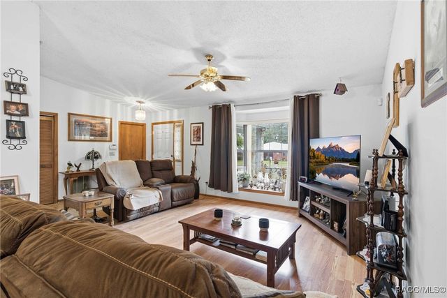 6523 E Malverne Street, Inverness, FL 34452