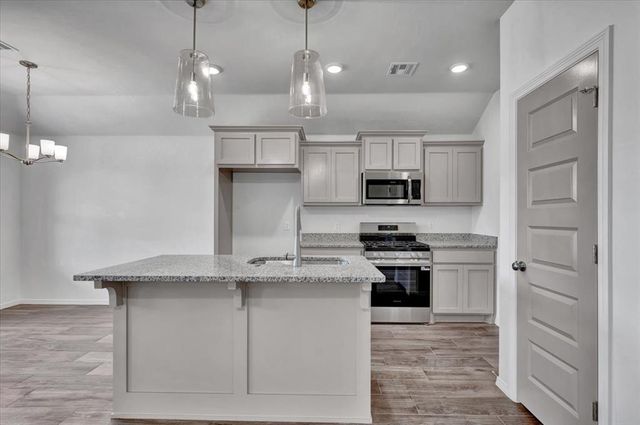 10649 SW 18th Street, Yukon, OK 73099