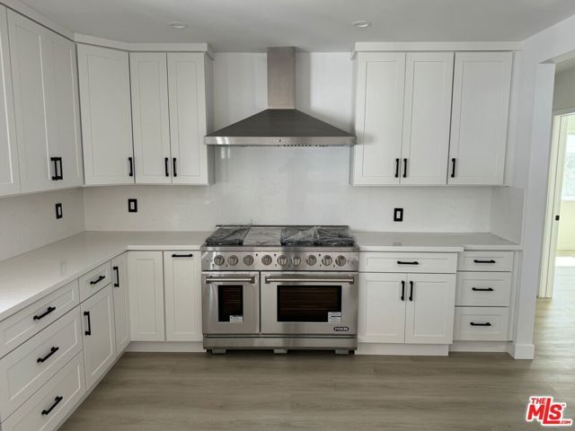 12748 Blythe Street, North Hollywood (los Angeles), CA 91605
