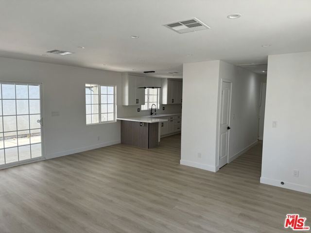 12748 Blythe Street, North Hollywood (los Angeles), CA 91605