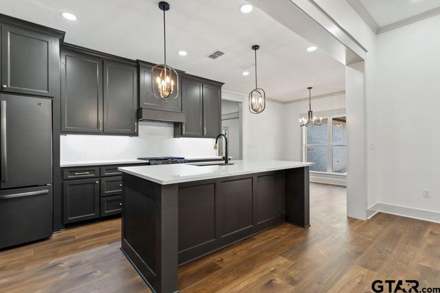 15837 Stillwaters, Lindale, TX 75771