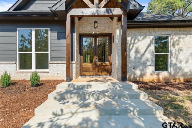 15837 Stillwaters, Lindale, TX 75771