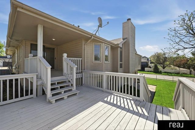 2013 Liberty Lane, Papillion, NE 68133