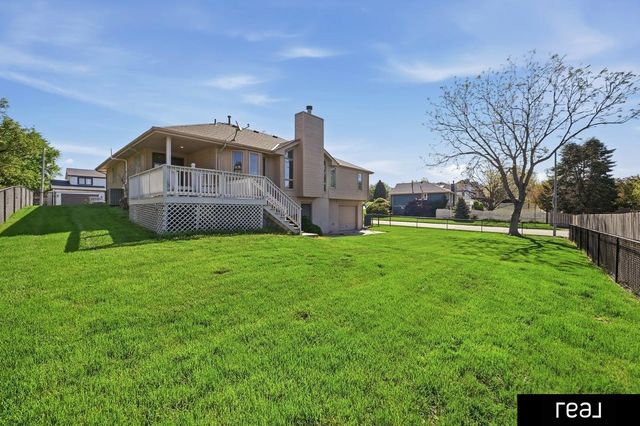 2013 Liberty Lane, Papillion, NE 68133