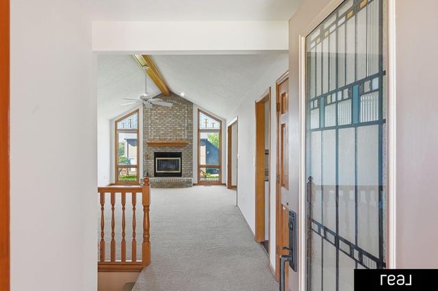 2013 Liberty Lane, Papillion, NE 68133