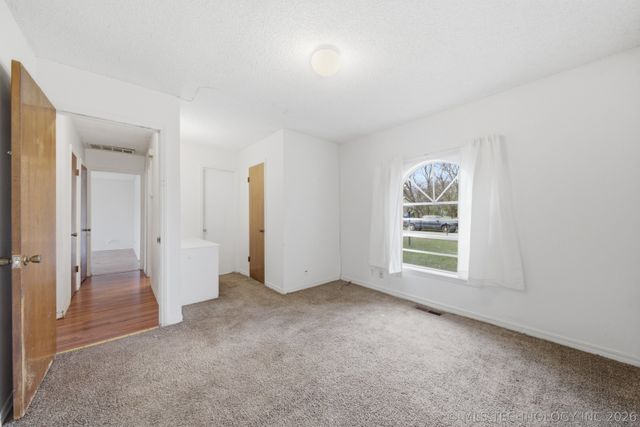 11552 E 27th Court, Tulsa, OK 74129