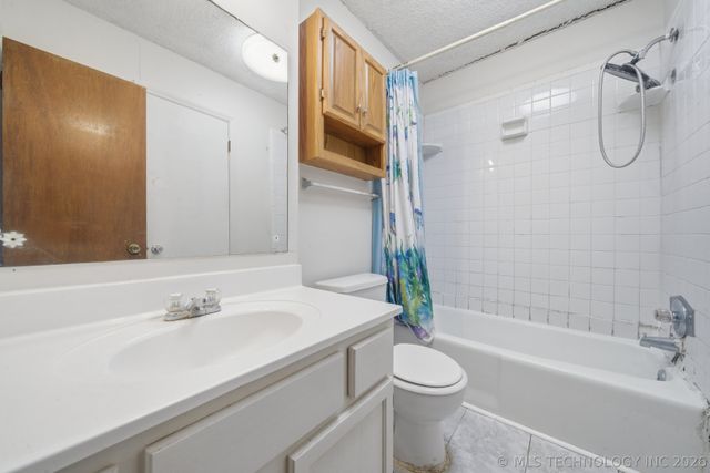 11552 E 27th Court, Tulsa, OK 74129