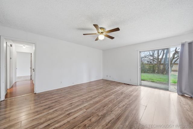 11552 E 27th Court, Tulsa, OK 74129