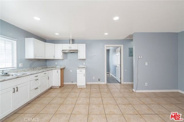 312 E 92nd Street 314, Los Angeles, CA 90003