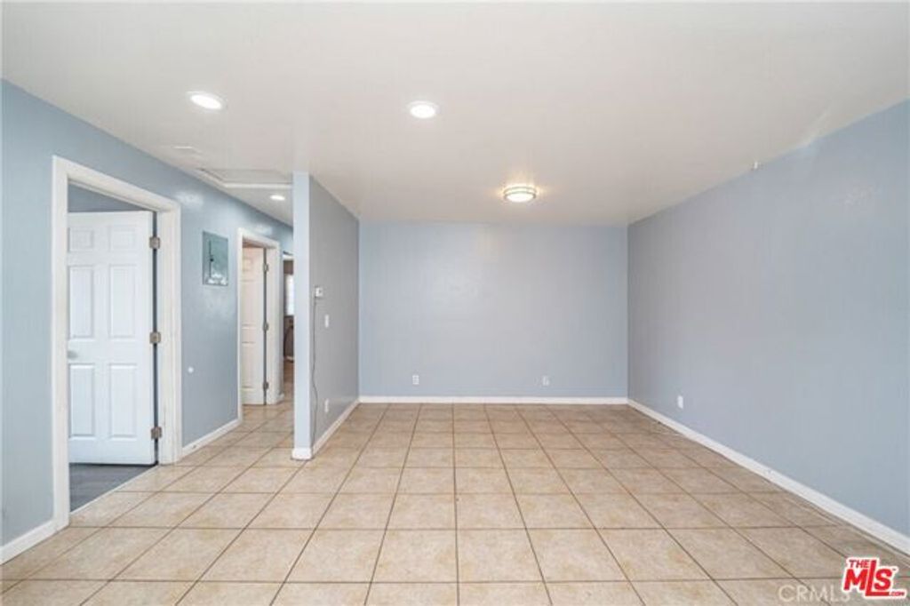 312 E 92nd Street 314, Los Angeles, CA 90003