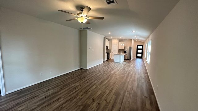 221 Harper Ridge Drive, Conroe, TX 77316