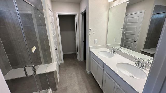 221 Harper Ridge Drive, Conroe, TX 77316