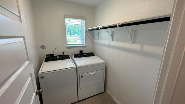 221 Harper Ridge Drive, Conroe, TX 77316