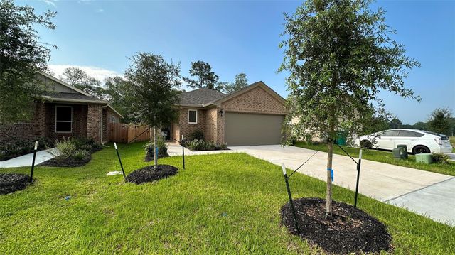 221 Harper Ridge Drive, Conroe, TX 77316