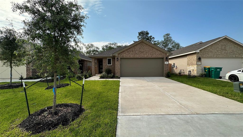221 Harper Ridge Drive, Conroe, TX 77316