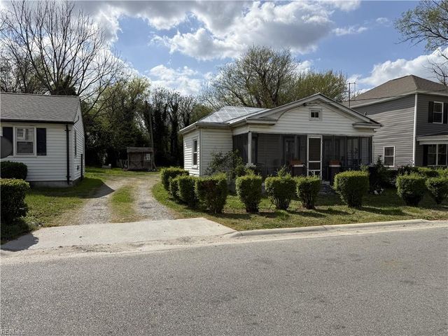 215 N Capital ST, Suffolk, VA 23434