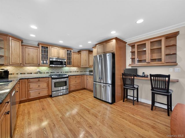 443 Genesee Court, Suffern, NY 10901