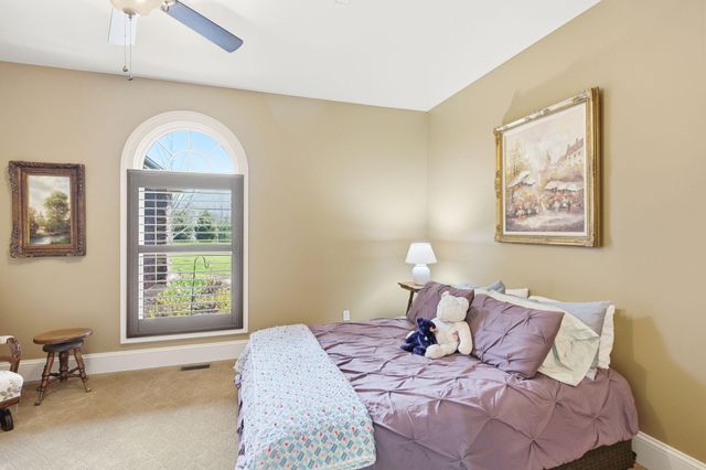 4501 S HARVEST RD, Columbia, MO 65203