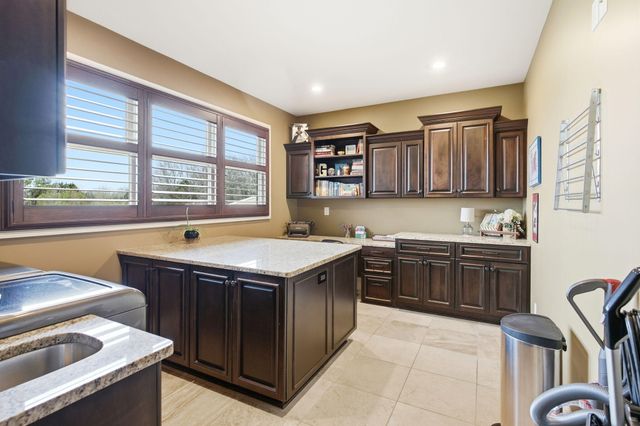 4501 S HARVEST RD, Columbia, MO 65203