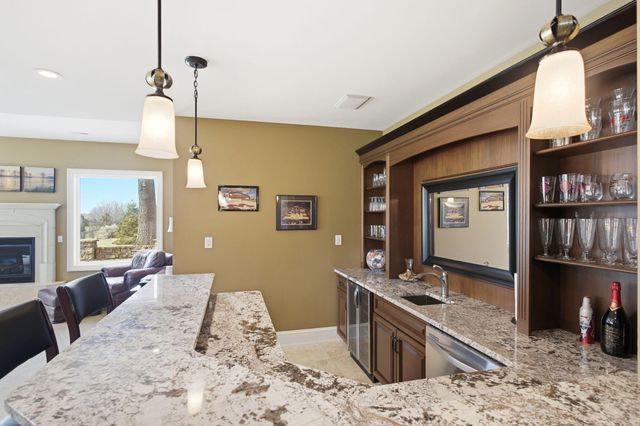 4501 S HARVEST RD, Columbia, MO 65203