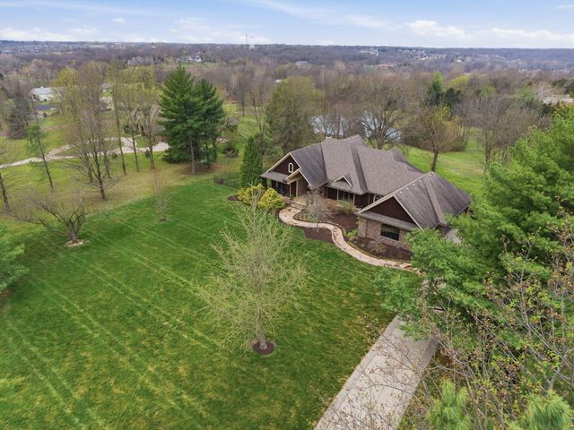 4501 S HARVEST RD, Columbia, MO 65203