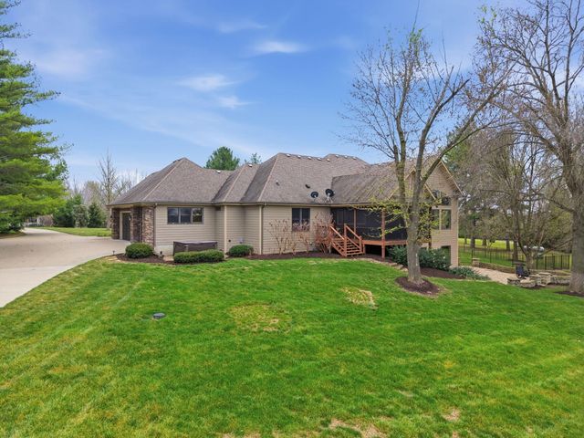 4501 S HARVEST RD, Columbia, MO 65203