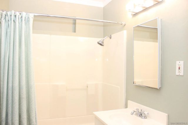 2566 Nye St, San Diego, CA 92111