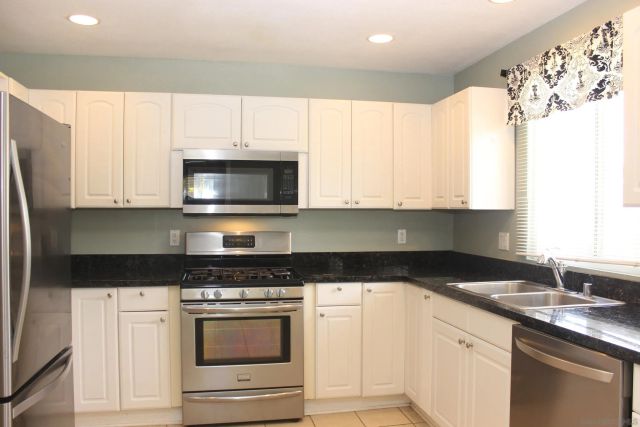 2566 Nye St, San Diego, CA 92111