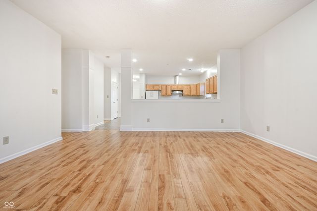 8005 Wildcat Run Lane, Indianapolis, IN 46239