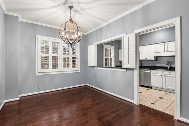 201 Westchase Dr, Nashville, TN 37205