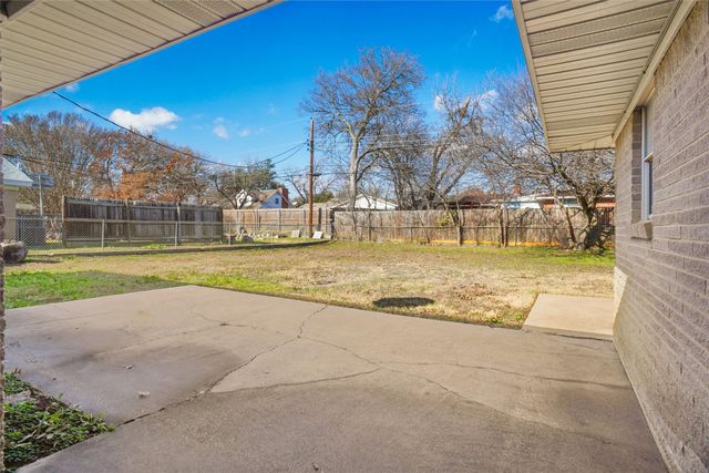 8108 Redwood Drive, Benbrook, TX 76116