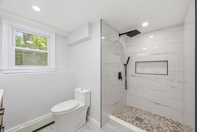 7 Hillcrest Dr, Acton, MA 01720