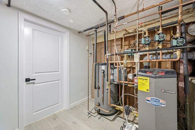 7 Hillcrest Dr, Acton, MA 01720