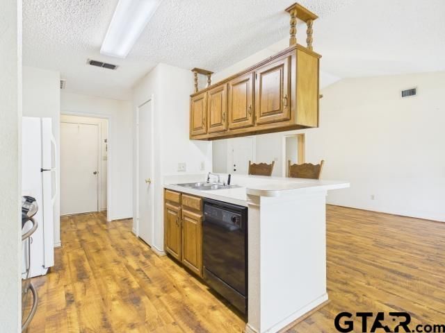 784 Southwood Dr, Athens, TX 75751