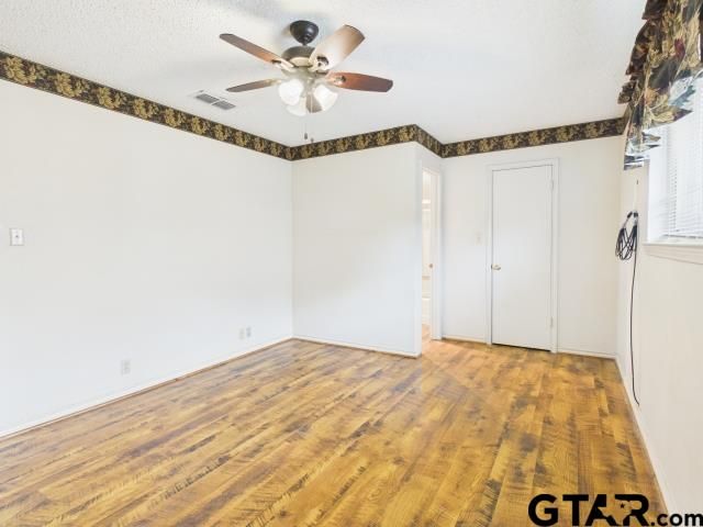 784 Southwood Dr, Athens, TX 75751