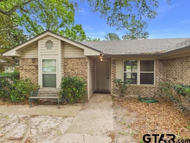 784 Southwood Dr, Athens, TX 75751