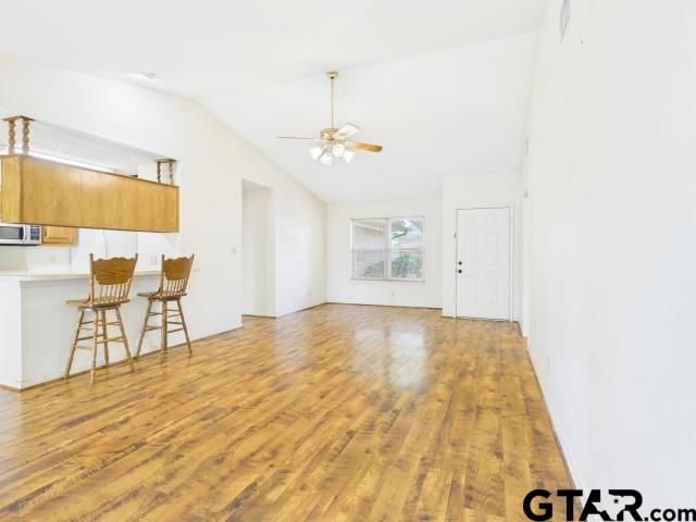 784 Southwood Dr, Athens, TX 75751