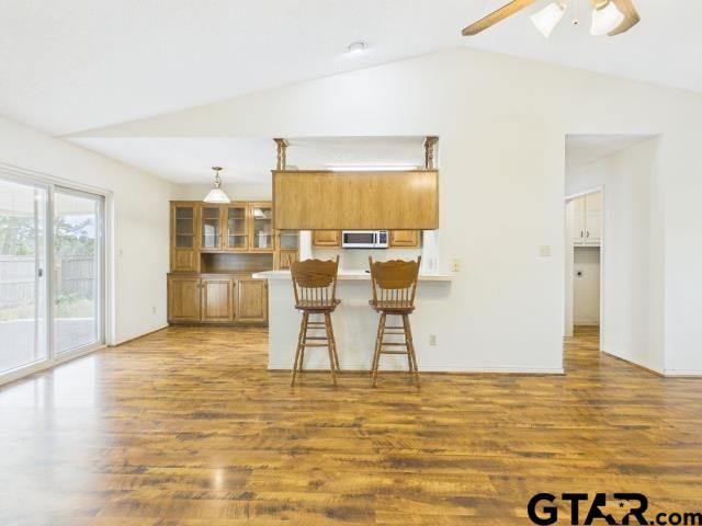 784 Southwood Dr, Athens, TX 75751