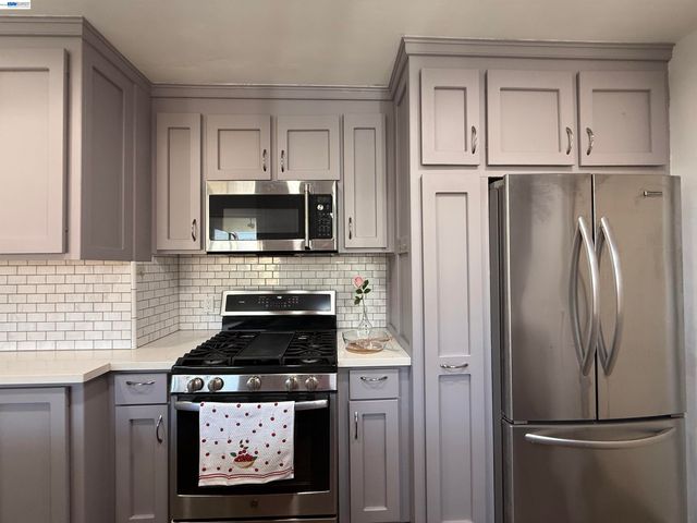 1362 Esser Ave, San Leandro, CA 94579