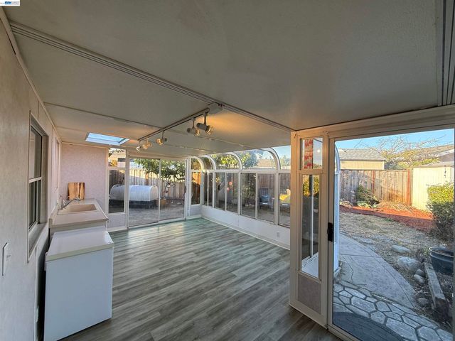 1362 Esser Ave, San Leandro, CA 94579