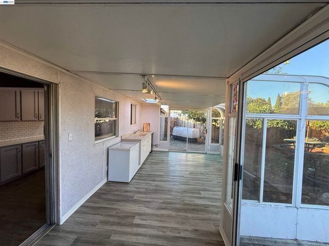 1362 Esser Ave, San Leandro, CA 94579