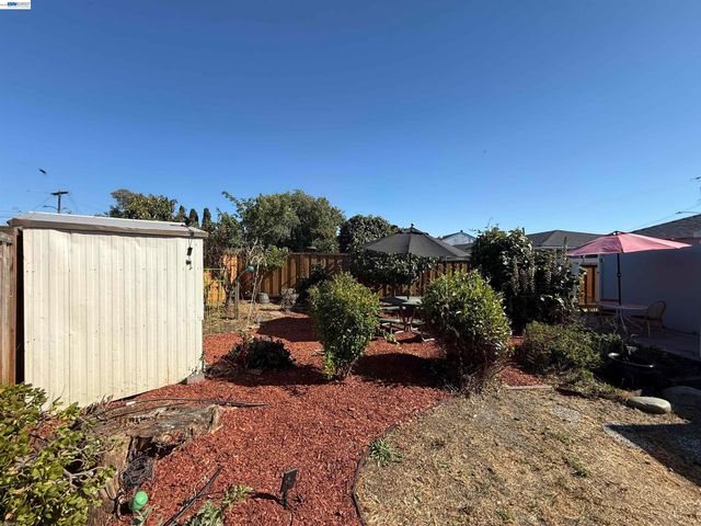1362 Esser Ave, San Leandro, CA 94579