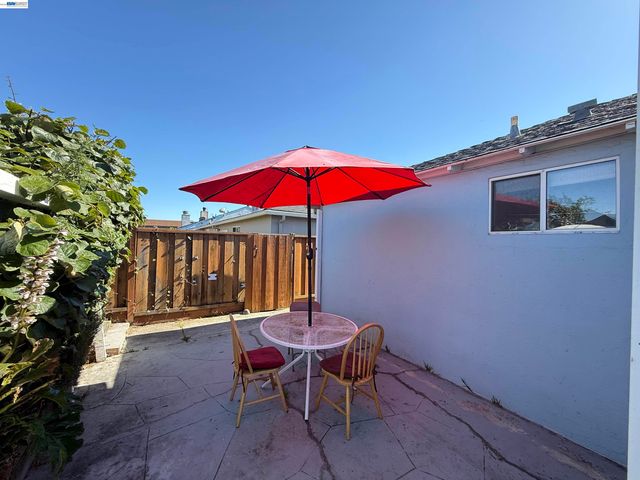 1362 Esser Ave, San Leandro, CA 94579
