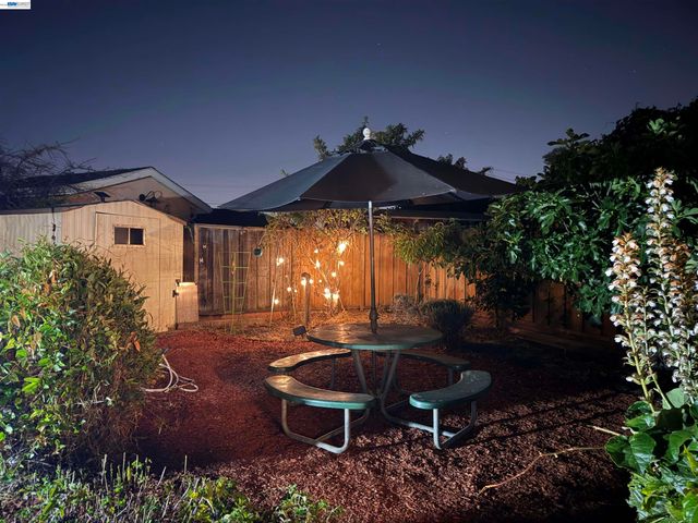1362 Esser Ave, San Leandro, CA 94579