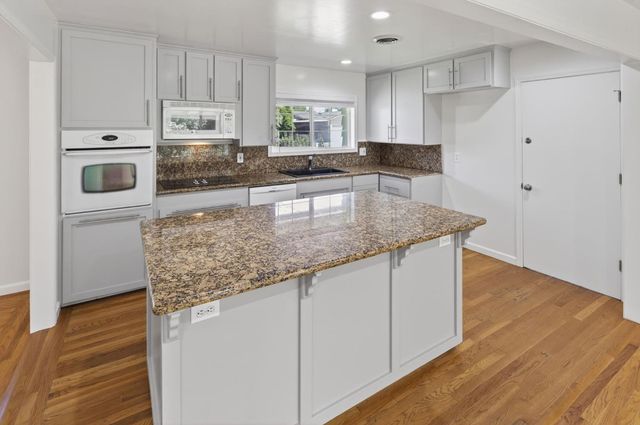 6512 Northbrook Way, Fair Oaks, CA 95628