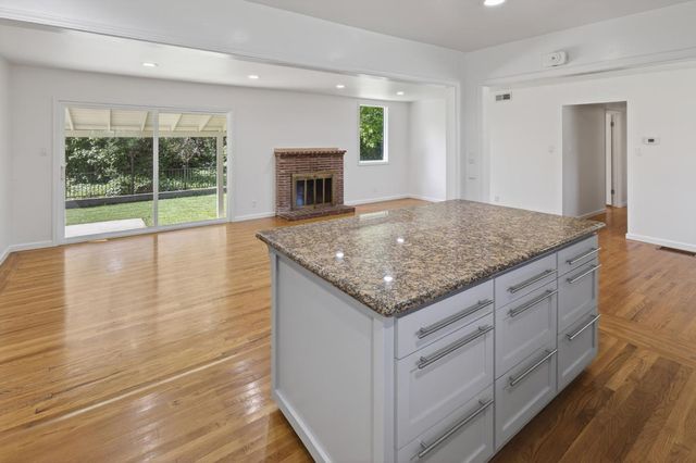 6512 Northbrook Way, Fair Oaks, CA 95628