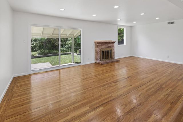 6512 Northbrook Way, Fair Oaks, CA 95628