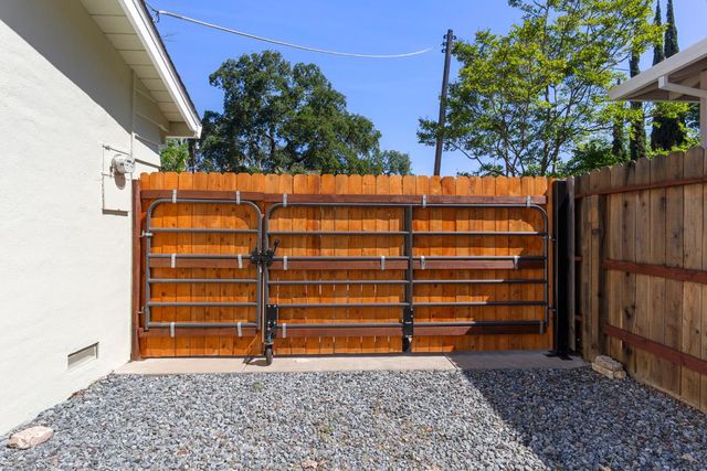 6512 Northbrook Way, Fair Oaks, CA 95628