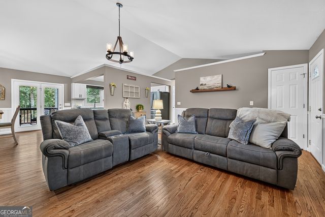 199 Hillsdale Drive, Ellijay, GA 30540