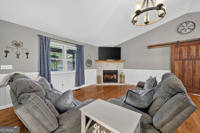 199 Hillsdale Drive, Ellijay, GA 30540